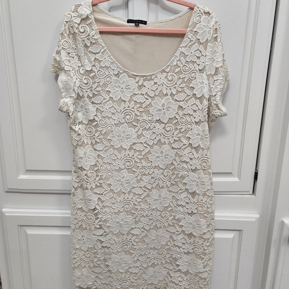 Off white and beige dress. Sz XXL